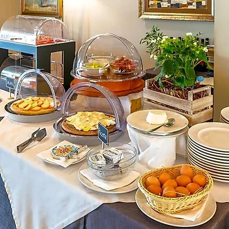 Hotel Grand Mattei 4*